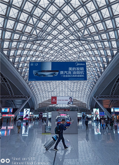 在广州的商务活动中寻找专业模特服务 在广州的商务活动中寻找专业模特服务